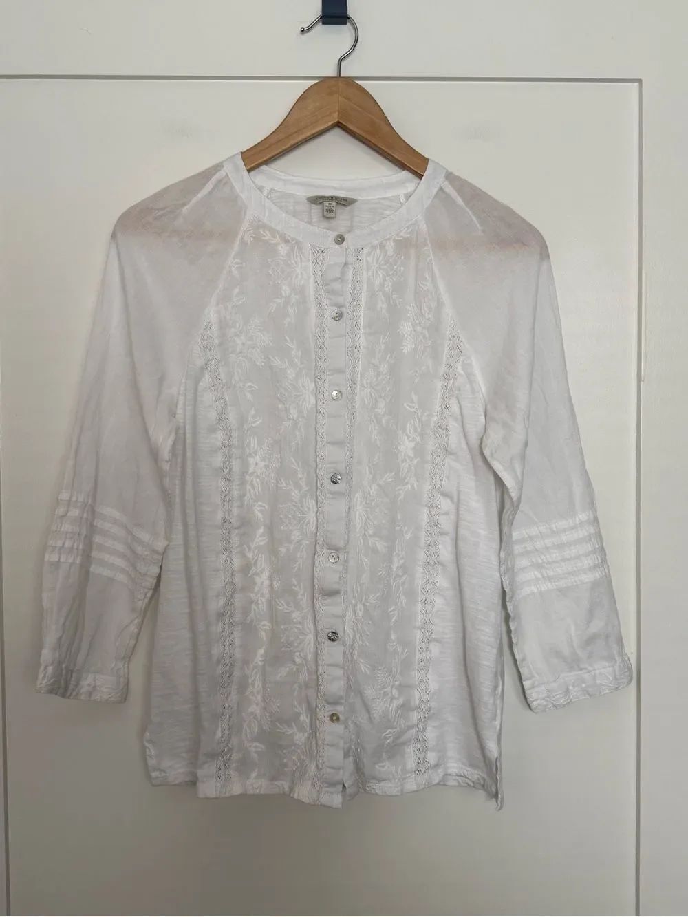 Lucky Brand Blouse Women Sz M White Embroidered 3/4 Sleeve Button Up Cottagecore